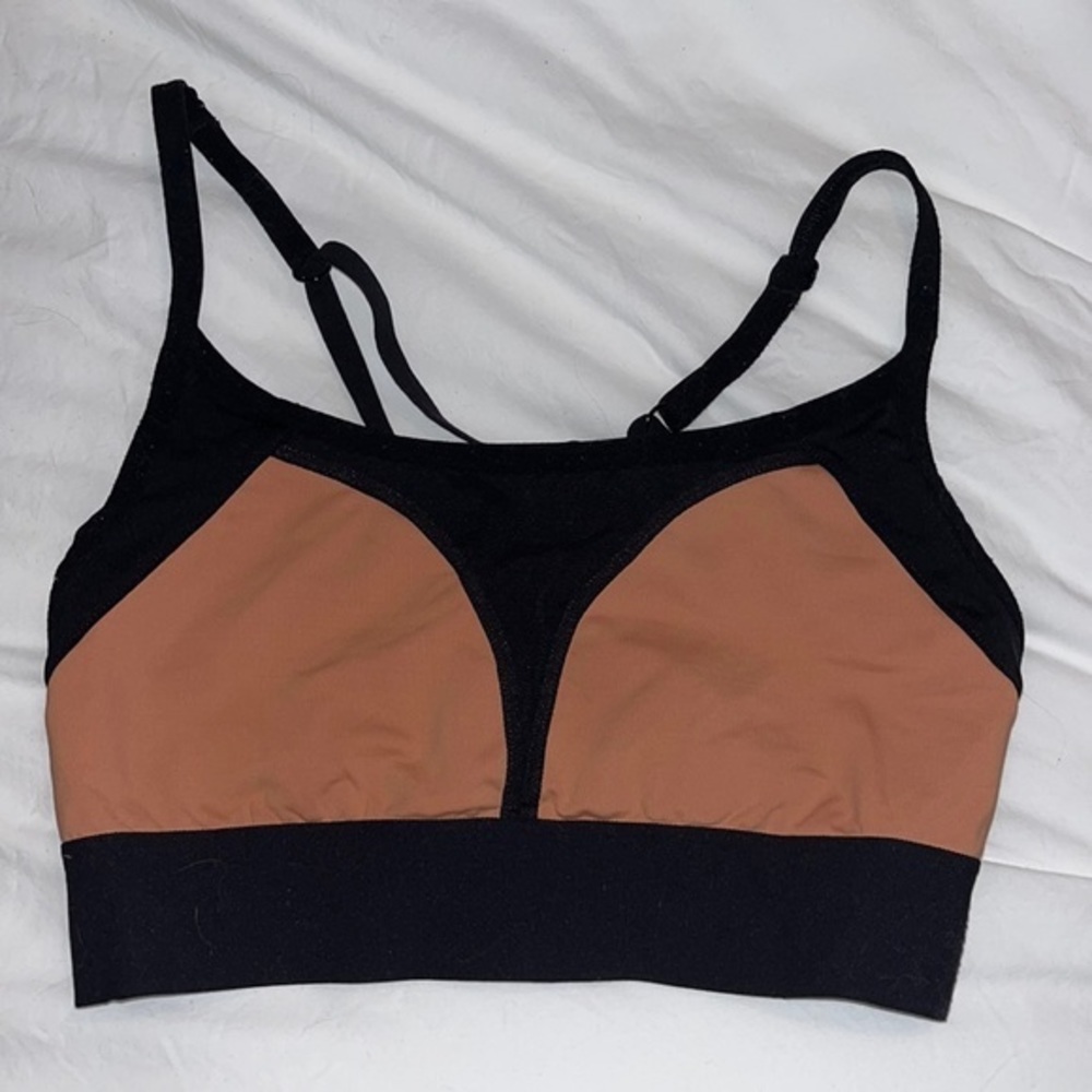 VICTORIA’S SECRET PINK SPORT BRALETTE